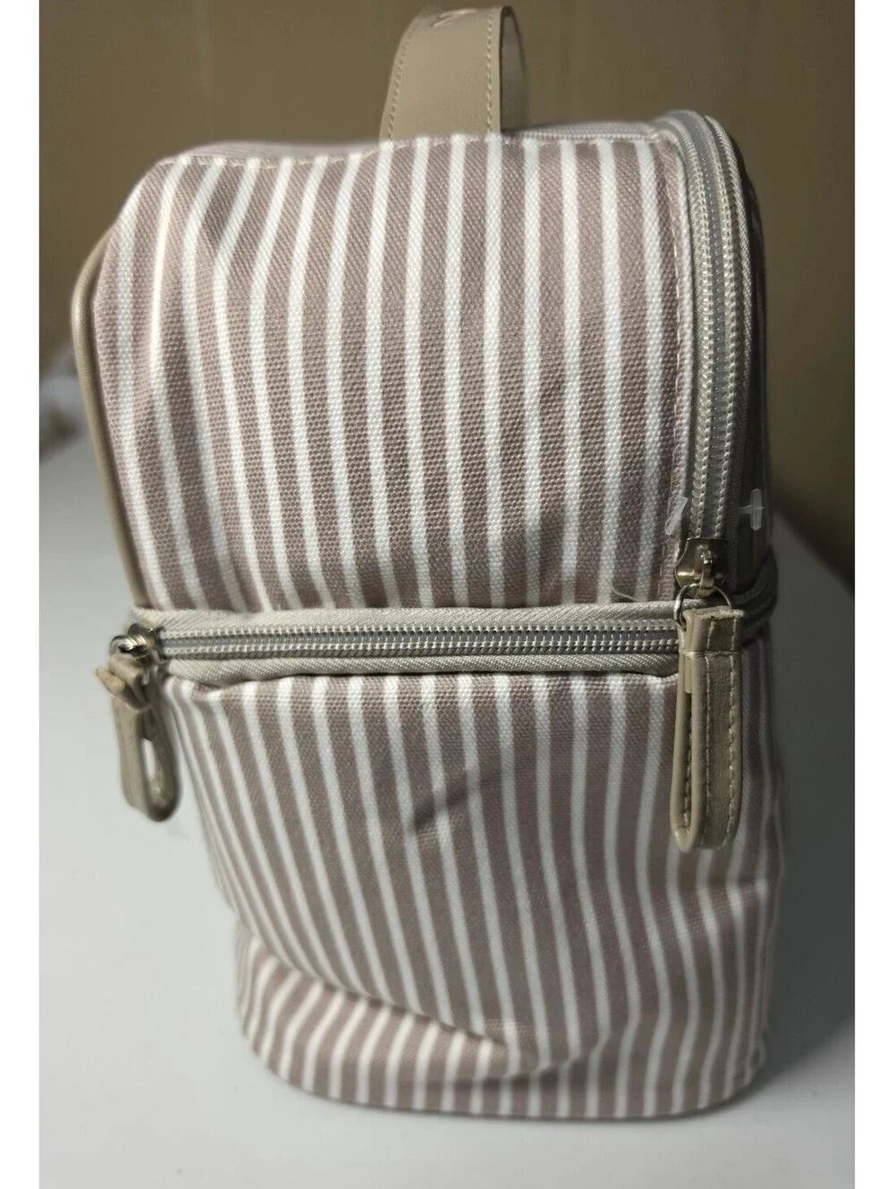Ollie & Olivia Beige and White Stripe Insulated Lunch Bag